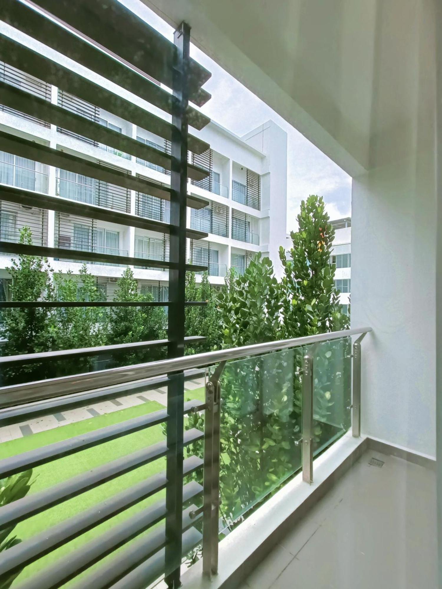 Owl Nest Suite' At Aeropod Sovo โกตาคินาบาลู ภายนอก รูปภาพ